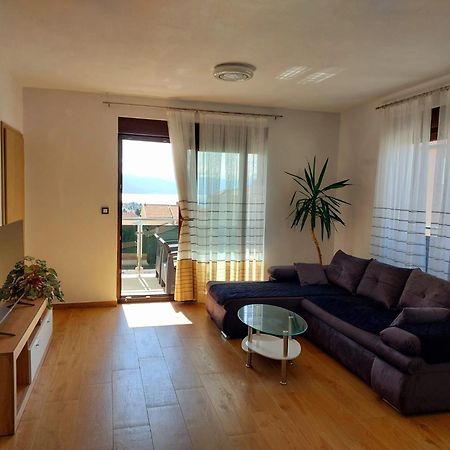 Apartmani Ivana Novi Novi Vinodolski Eksteriør billede