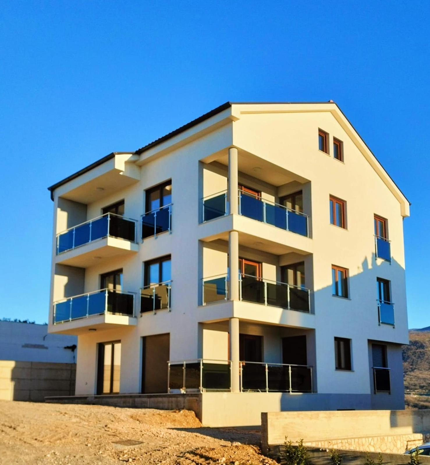 Apartmani Ivana Novi Novi Vinodolski Eksteriør billede