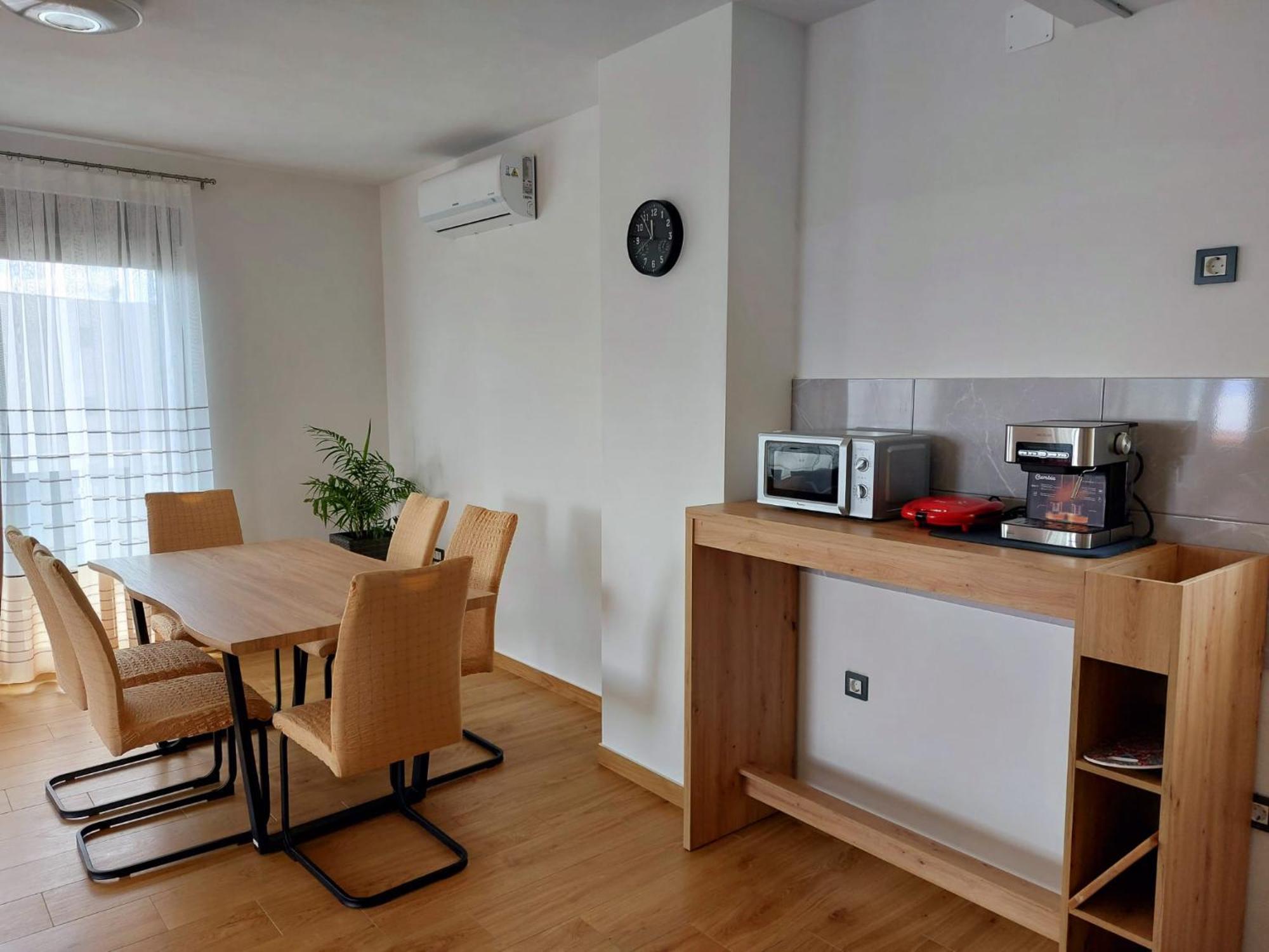 Apartmani Ivana Novi Novi Vinodolski Eksteriør billede